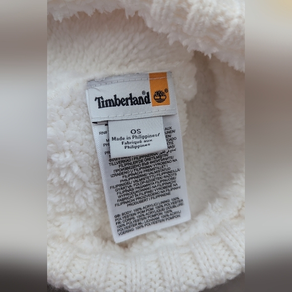 NWT Timberland Woman's Winter Beanie Hat Pom Pom Fleece - Picture 5 of 8